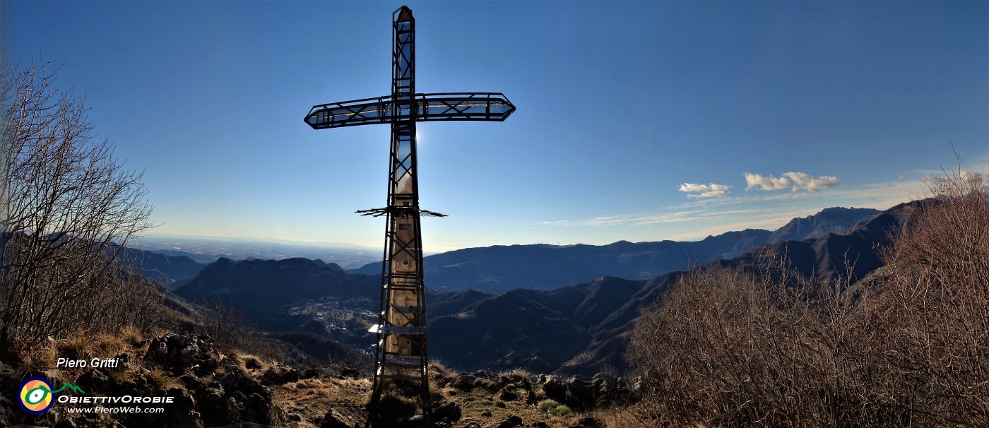 60 Alla croce della Corna Camoscera (Coren, 1329 m).jpg